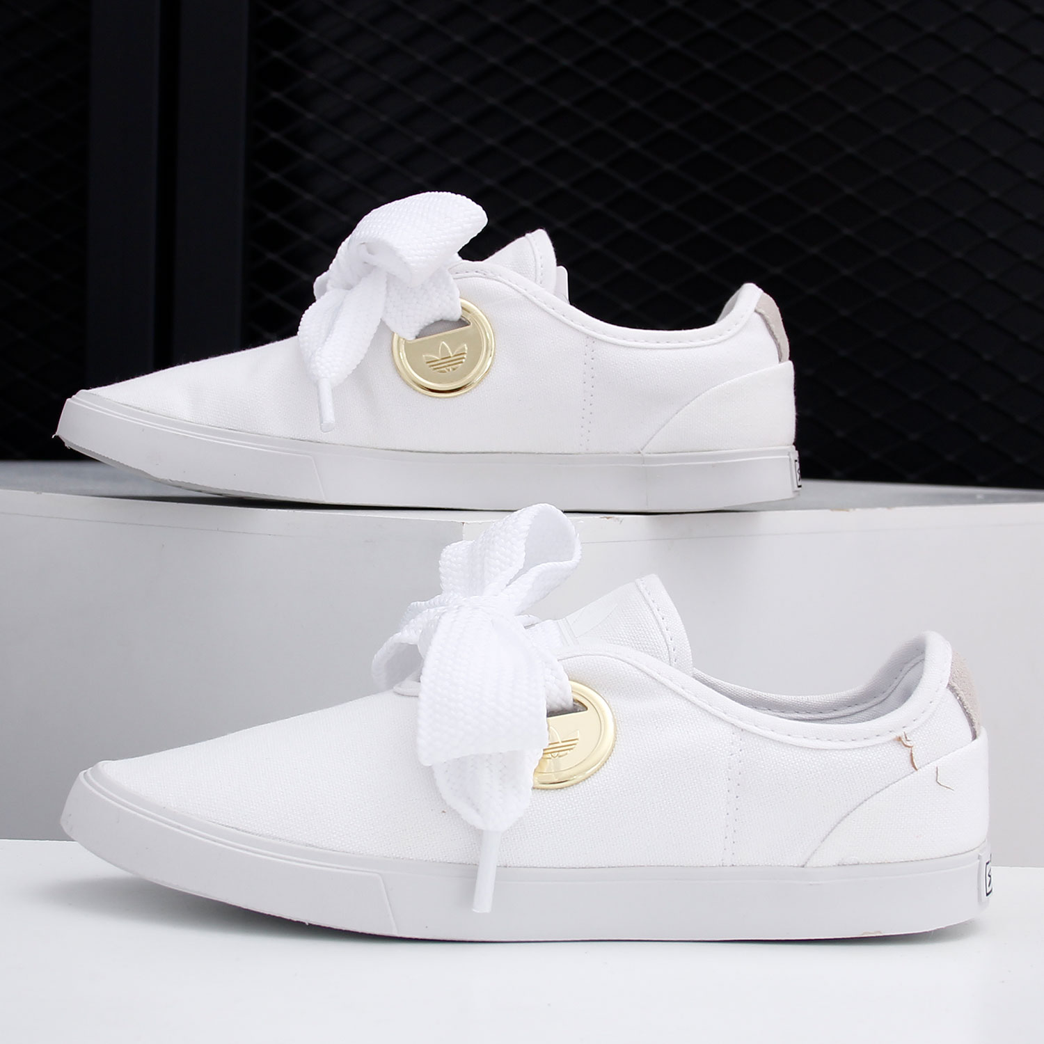 อาดิดาสของแท้ SLEEK LO W รองเท - Women'S Accessories Adidas บทวิจารณ์และราคา
