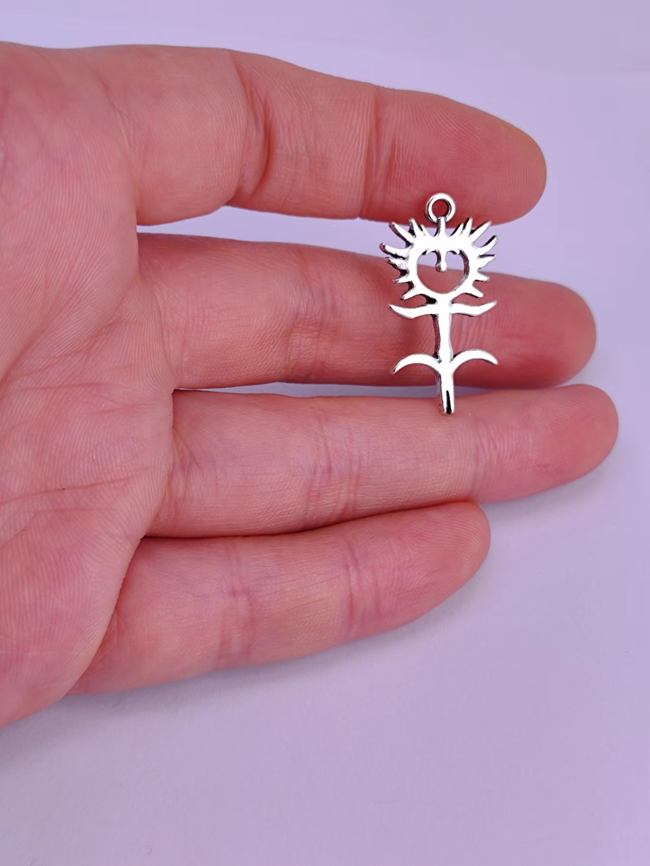 จี้รูปนักบุญยูดาส พรีสต์ สไตล์ - Women Juda Accessories บทวิจารณ์และราคา